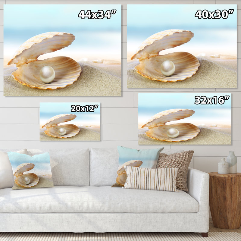 Coquillage avec une perle - Photographie sur toile, H 16 po x l 32 po x P 1 po, Toile tendue