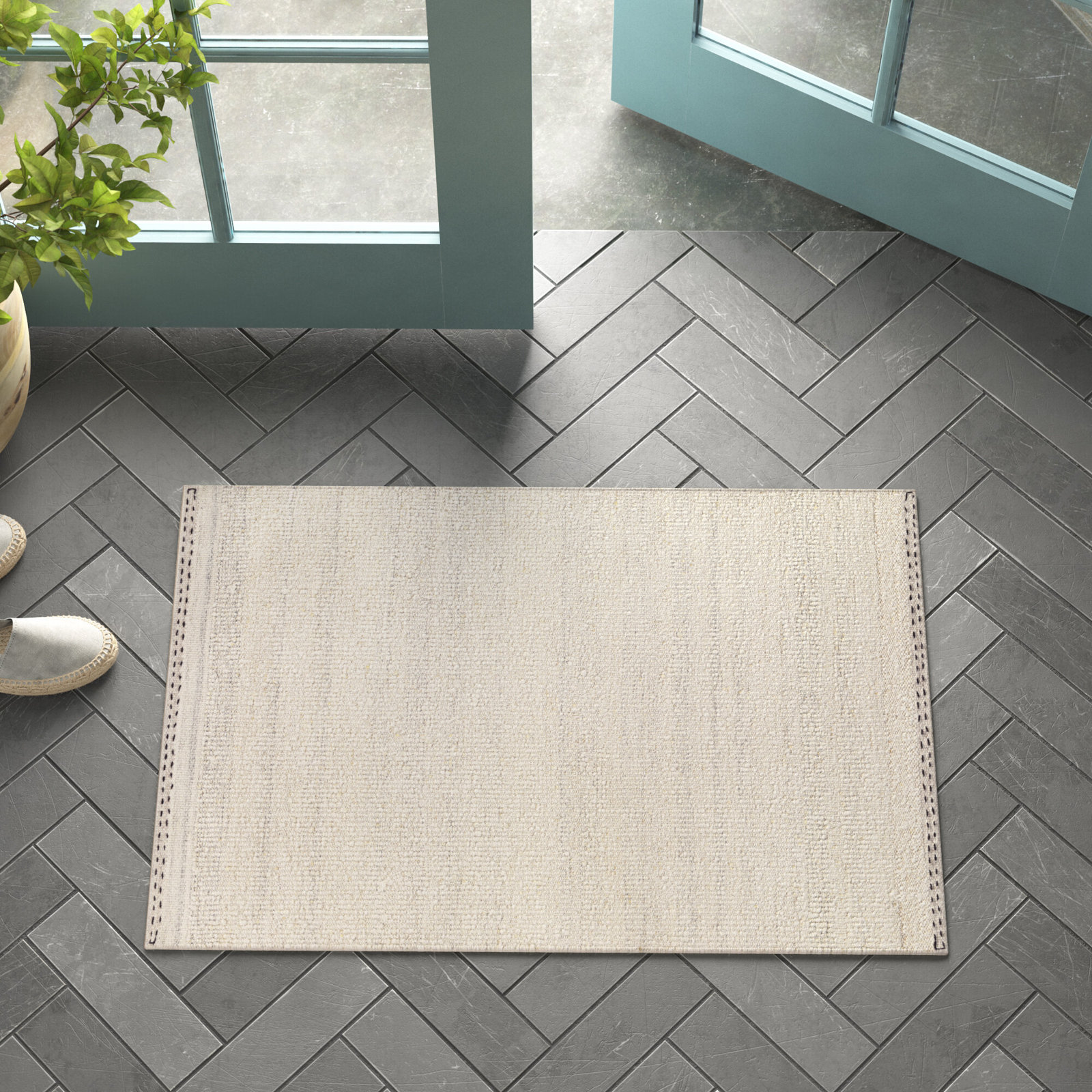 Halifax Hand-Woven Beige Wool Rug, Rectangle 2' x 3'