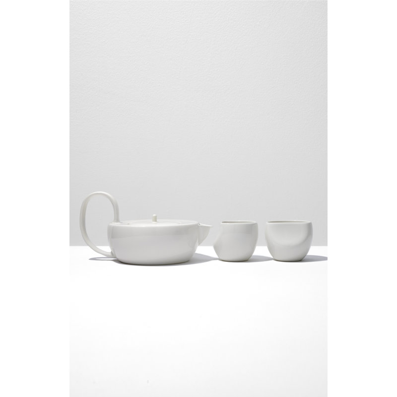 Ensemble de grandes théières, Blanc