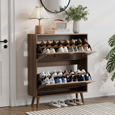 Armoire à chaussures moderne avec finition rainurée verticale