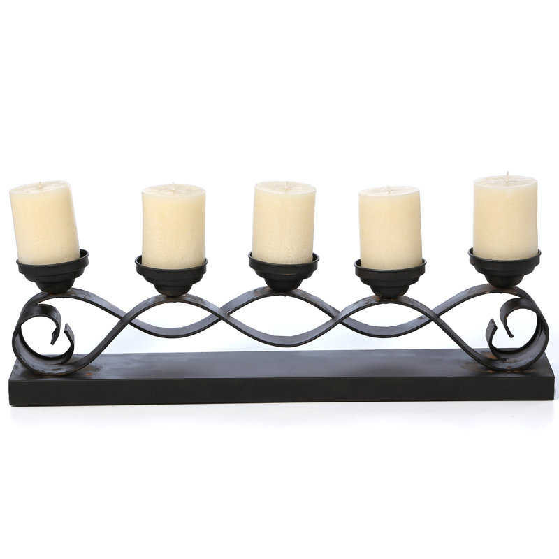 Petit candélabre en métal