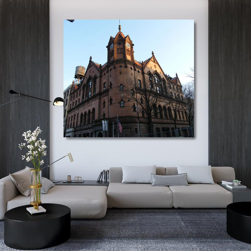 New York City Harlem Courthouse, H 36 po x l 40 po