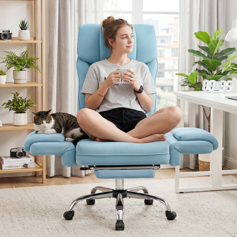 Chaise de bureau de direction ergonomique en velours avec accoudoirs rabattables, Bleu