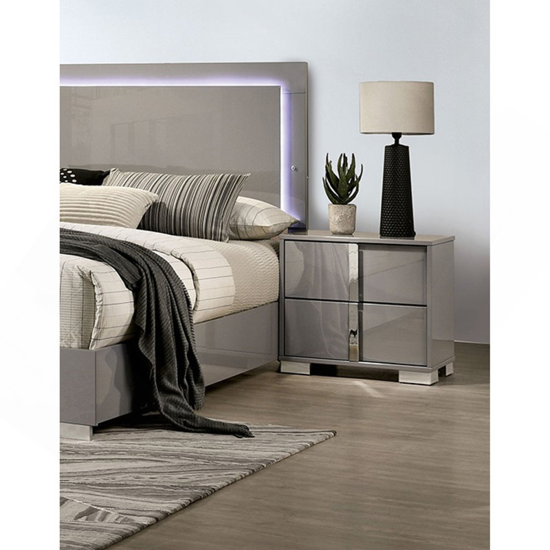 Table de chevet 1pc moderne taupe clair avec pieds chromés, Beige / taupe