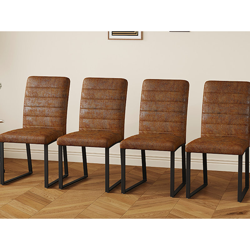 4 chaises polyvalentes avec tubes de 0,47 pouce d'épaisseur pour une structure en fer galvanisé durable et des coussins de 2,1 po