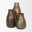 Vase en métal doré oxydé Lariah-287699068