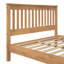 Lit rustique en bois massif avec poteaux robustes et robustes Monaco - Style rustique-384661758