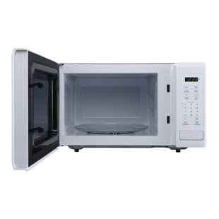 Magic Chef 0.9 Cubic Feet 900 Watt Countertop Microwave