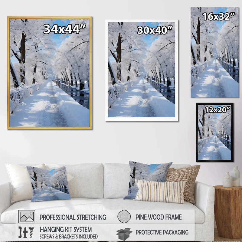 Winter Snowy Serenity VI, reproduction d'art sur toile, H 40 po x l 30 po x P 1,5 po, Cadre naturel flottant