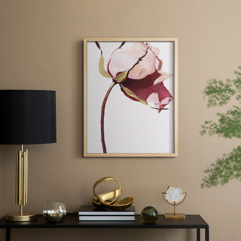 «Love Is A Rose I», reproduction encadrée - bois massif, H 11 po x l 9 po, Naturel