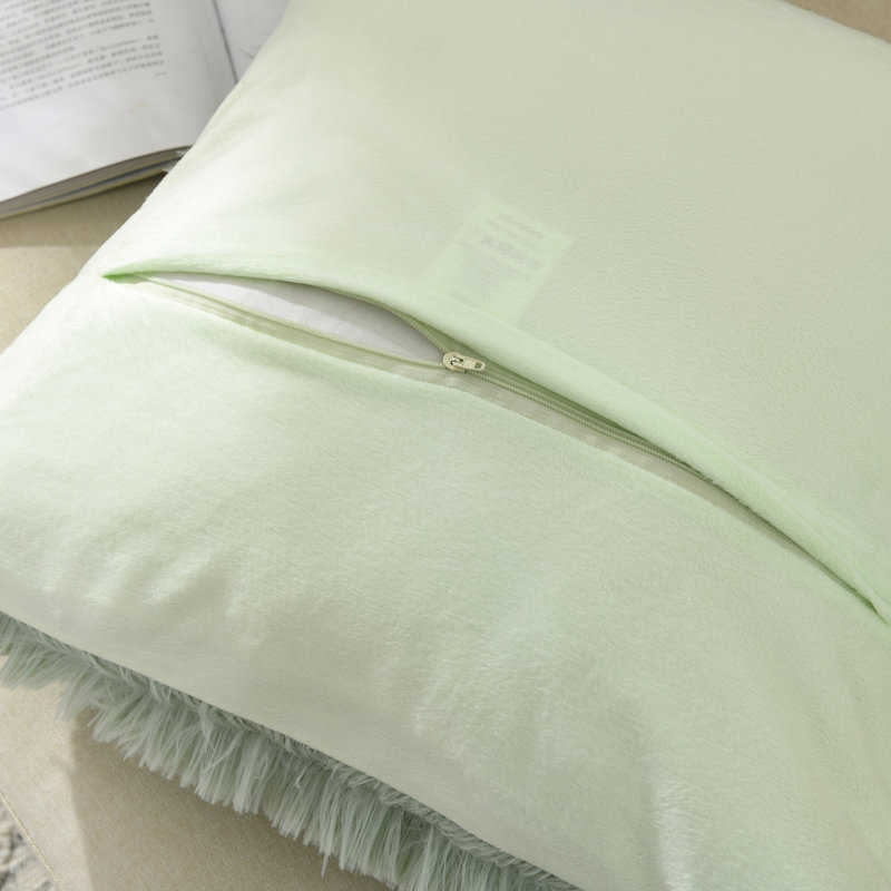 Housse de coussin carrée en fausse fourrure, H 24 po x l 24 po, Vert sauge