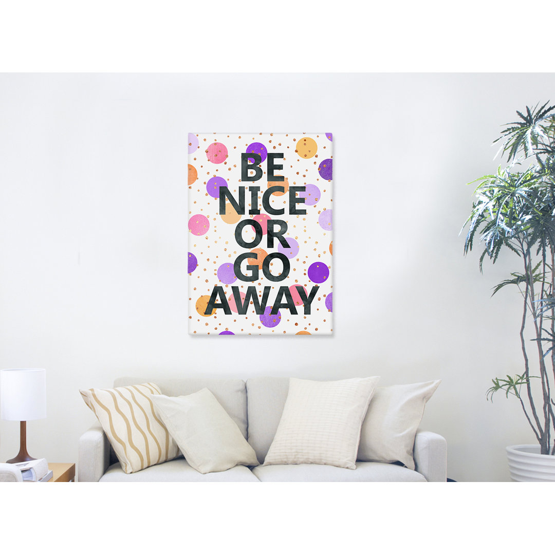 „Be Nice or Go Away“ aus der Elisabeth Fredriksson-Kollektion