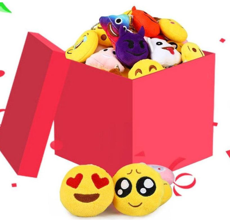 Emoticon Party Favours: Mini Plush Emoticon Keychains