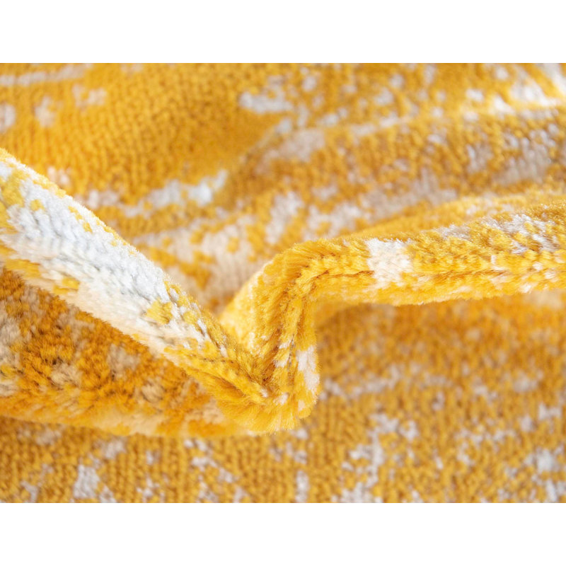 Brandt Floral Area Rug, Round 5'1", Yellow 