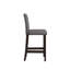 Ensemble de table de bar élégant et fonctionnel avec quatre tabourets confortables pour recevoir et se détendre.