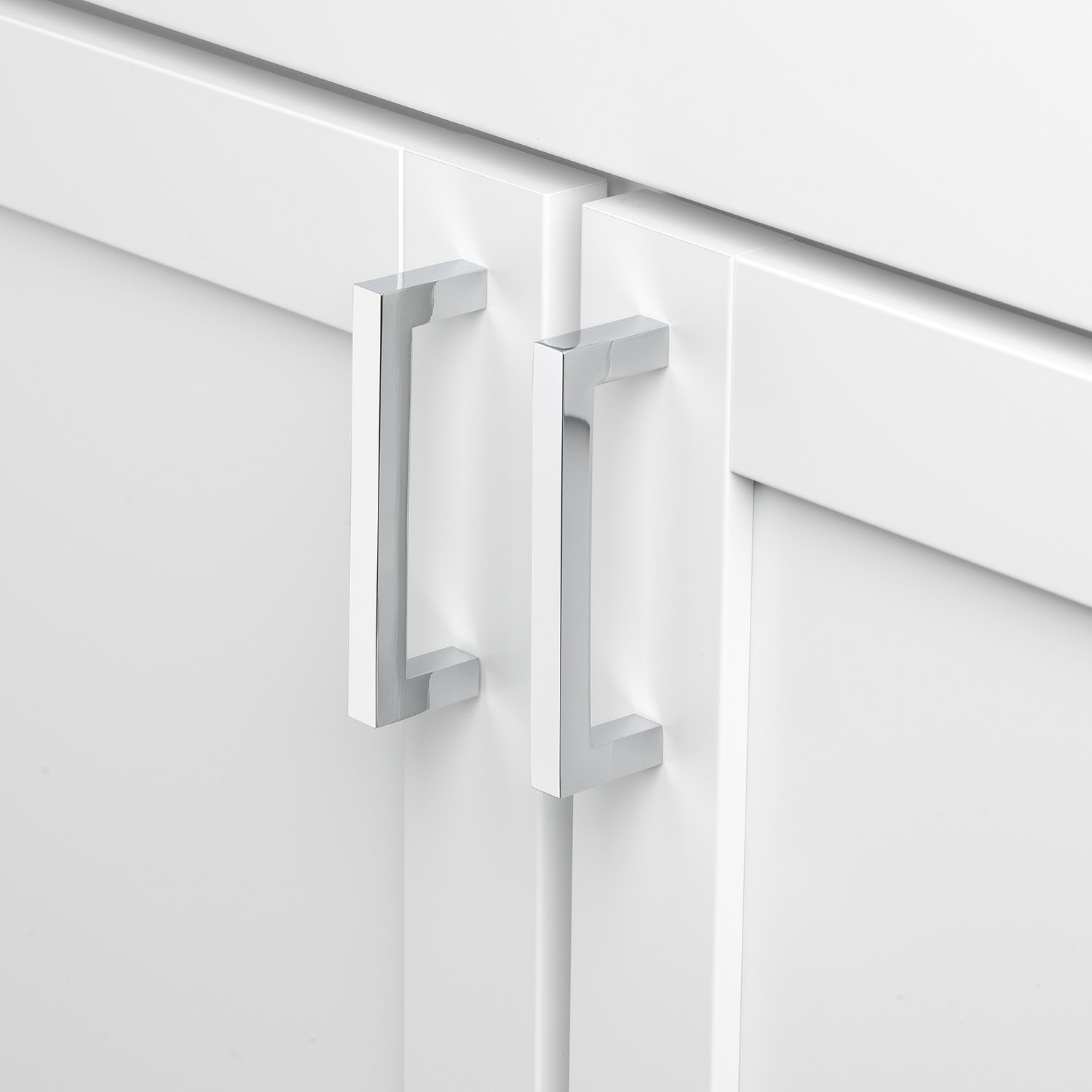 Kingston Solid Square Bar Cabinet Pull, Polished Chrome, 3 3/4"