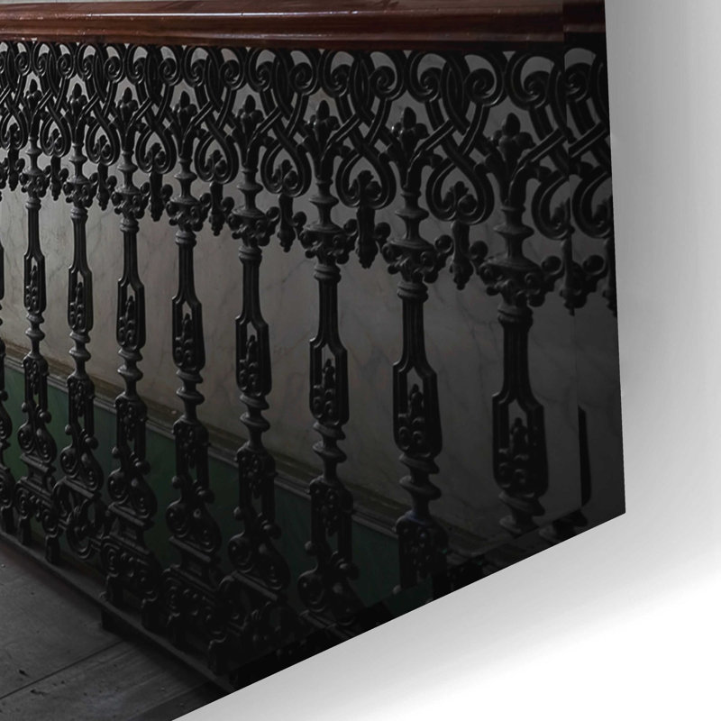 «Elegant Stairs» par Roman Robroek, art mural en verre acrylique, H 16 po x l 24 po x P 0,2 po