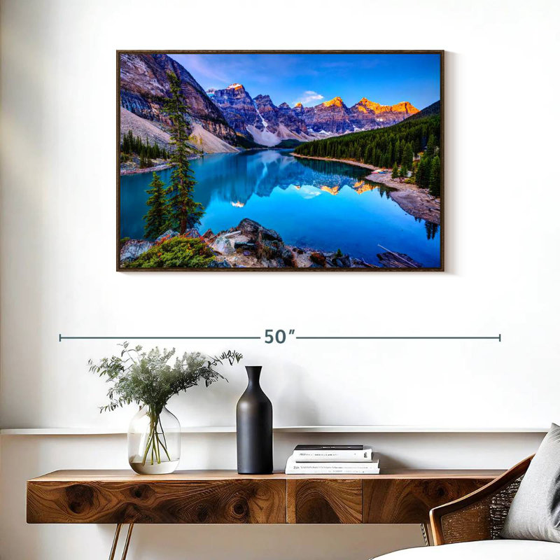 Incroyable lac Moraine, 37 po x 25 po, Cadre flottant noyer