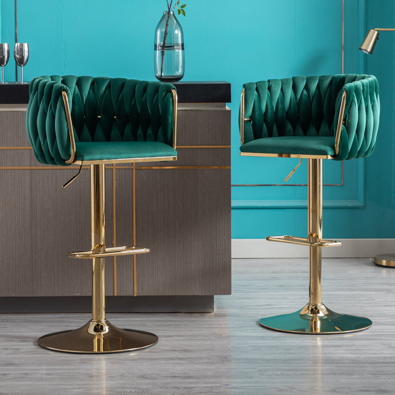 Luxury Velvet Bar Stools with Gold Metal Base, Adjustable Height Swivel Bar Chairs with Armrests for Kitchen Island, Bar, Modern Home Decor（Green）（Set of 2）