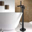 Robinet de baignoire noir mat avec douche à main - bec pivotant, corrosion, poignée en métal, installation facile dans un design moderne, douchette incluse
