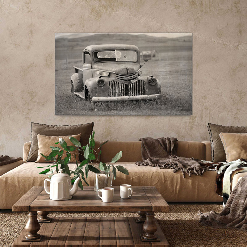 "Old Farm Truck" par Carol Robinson, reproduction sur toile, H 18 po x l 30 po x P 1 po