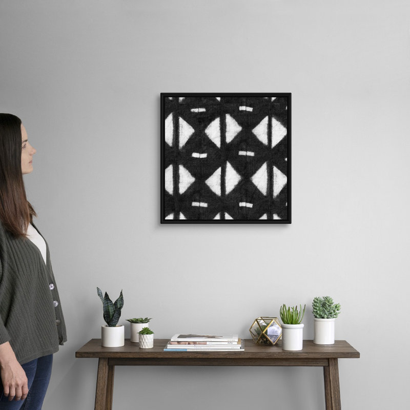 Reproduction d’art sur toile, "shibori Black III" par Nancy Green, H 22 po x l 22 po x P 1,75 po, Cadre noir