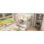 Lit superposé double au-dessus de double avec garde-corps en forme de maison et tablettes et tiroirs de rangement, blanc et naturel