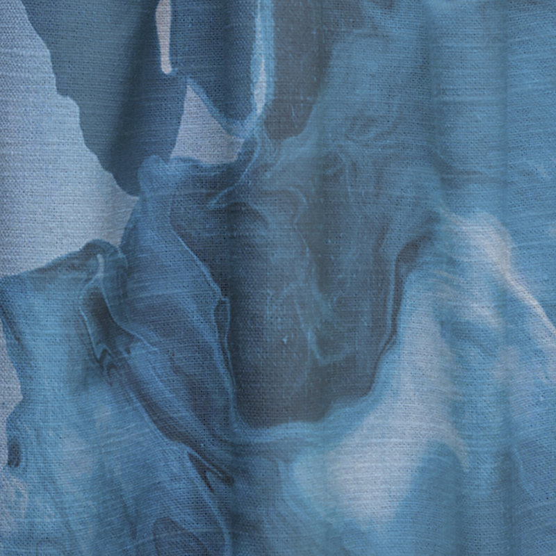 Art liquide dans les tons de bleu foncé II - Rideau abstrait - Velours obscurcissant - 1 panneau, L 52 po x L 84 po