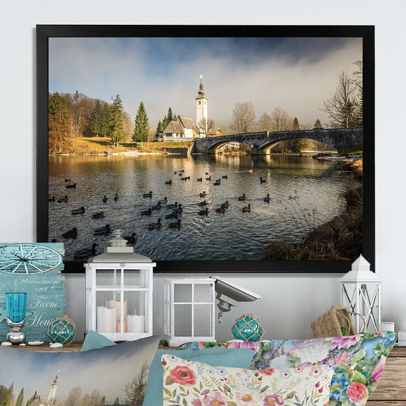 «Duck on Beautiful Cottage River», reproduction d'art sur toile, Toile avec cadre noir, H 8 po x l 12 po x P 1 po
