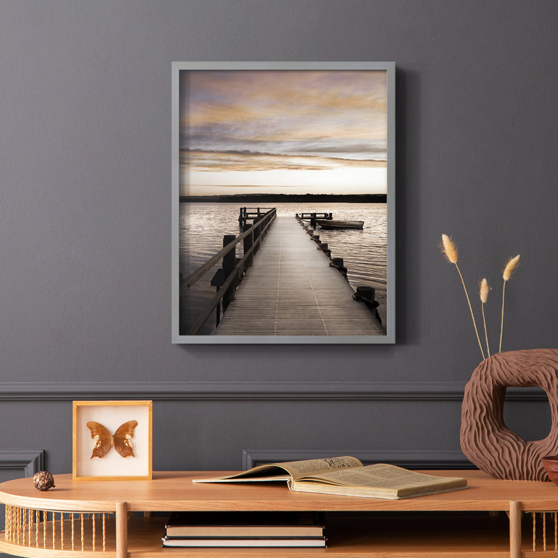 Coucher de soleil sur une jetée, reproduction encadrée - bois massif, Gris, H 10 po x l 8 po