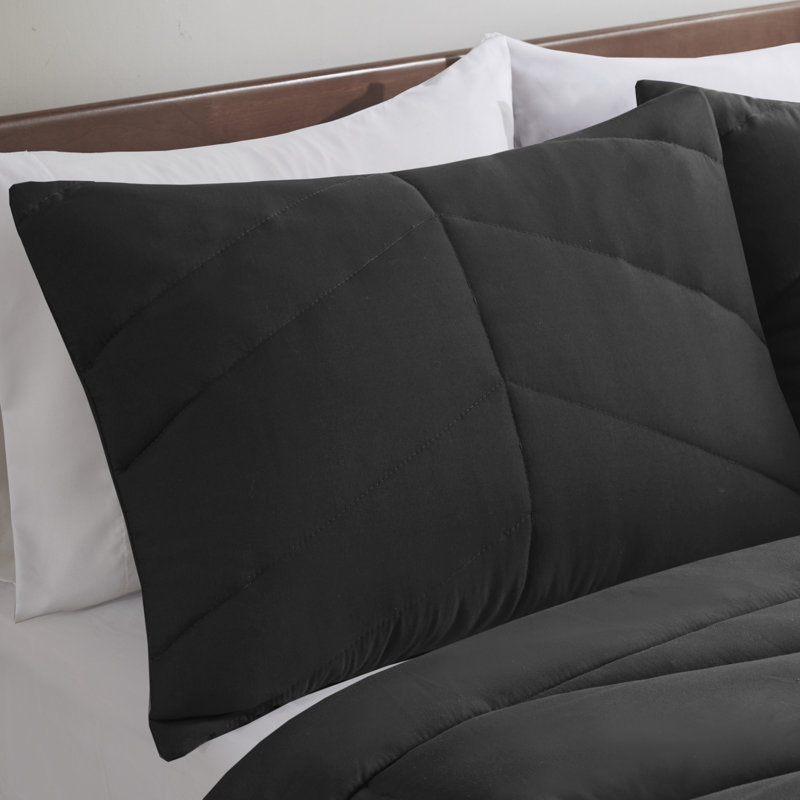 Full Black Microfiber Reversible Chevron Bedspread Set