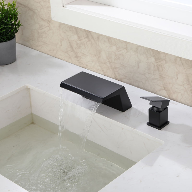 1 Handle Deck Roman Tub Faucet, Matte Black