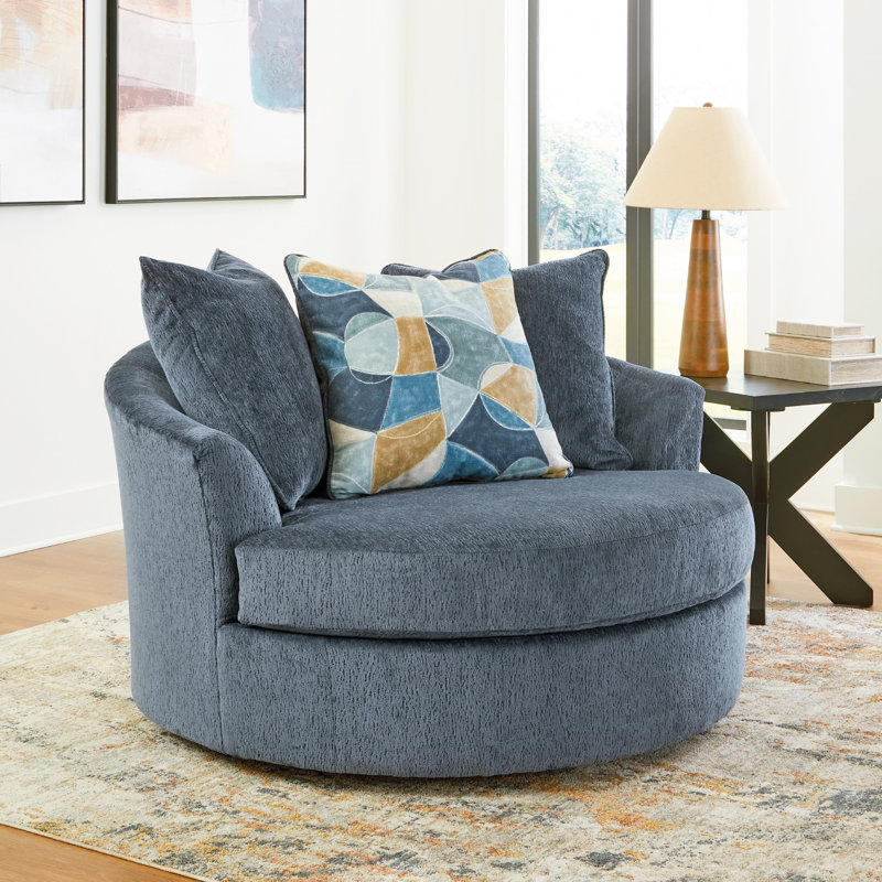 Fauteuil d'appoint pivotant surdimensionné Gwenith Place, Polyester marine
