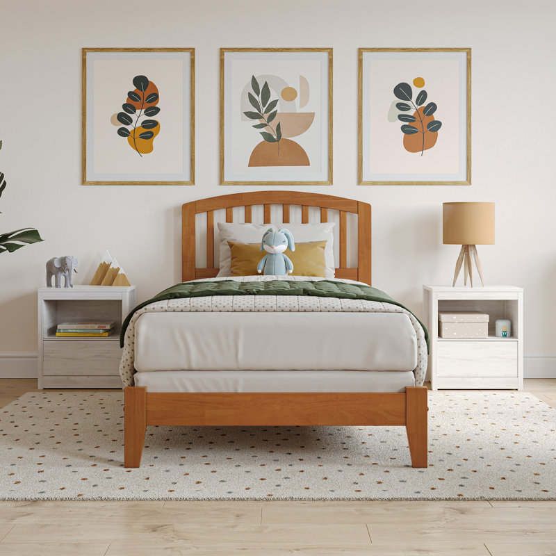  Richmond Solid Wood Foundation Bed, Light Toffee, Twin