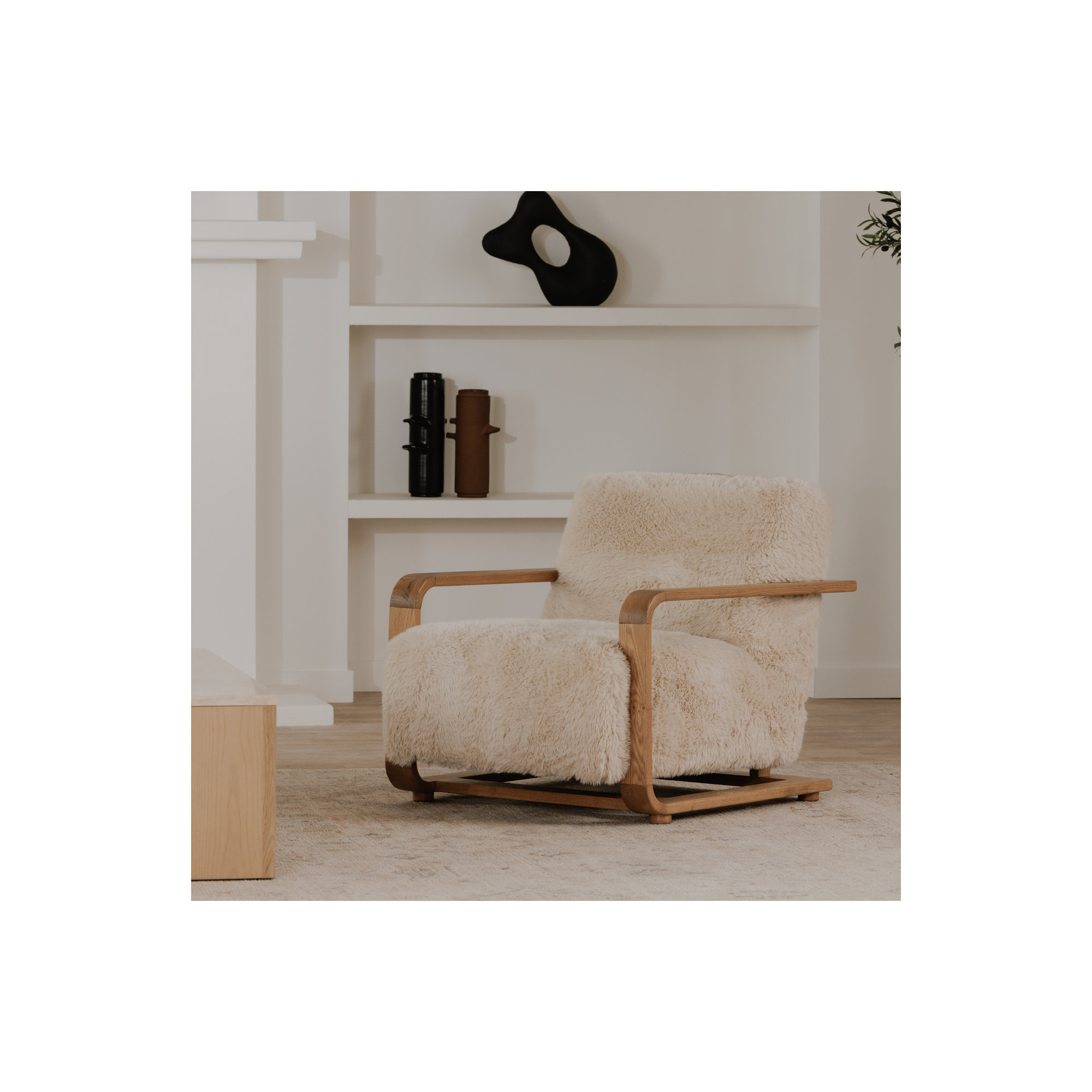 Nellie LOUNGE CHAIR, Cream Faux Fur