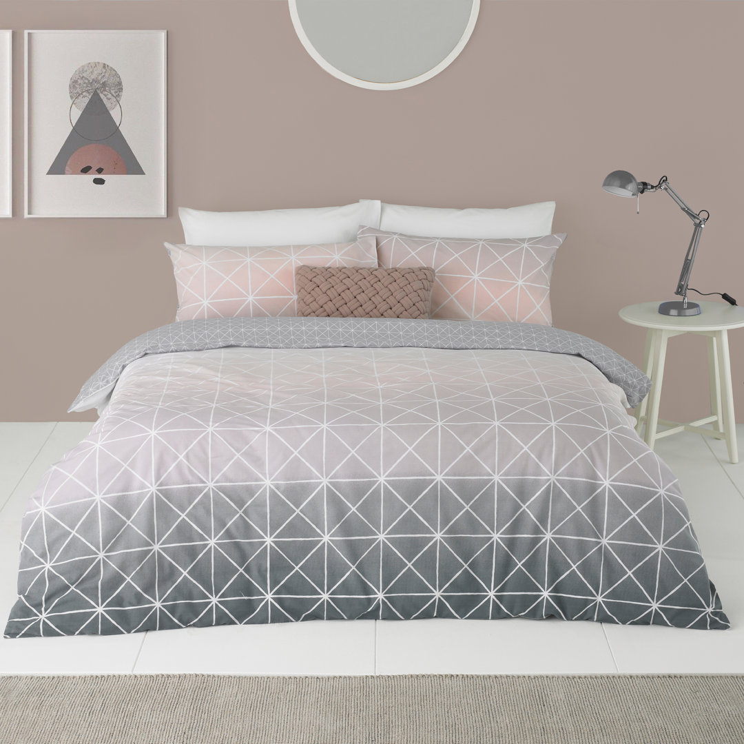 Geometric Shapes Duvet Cover Set with Pillowcases Included