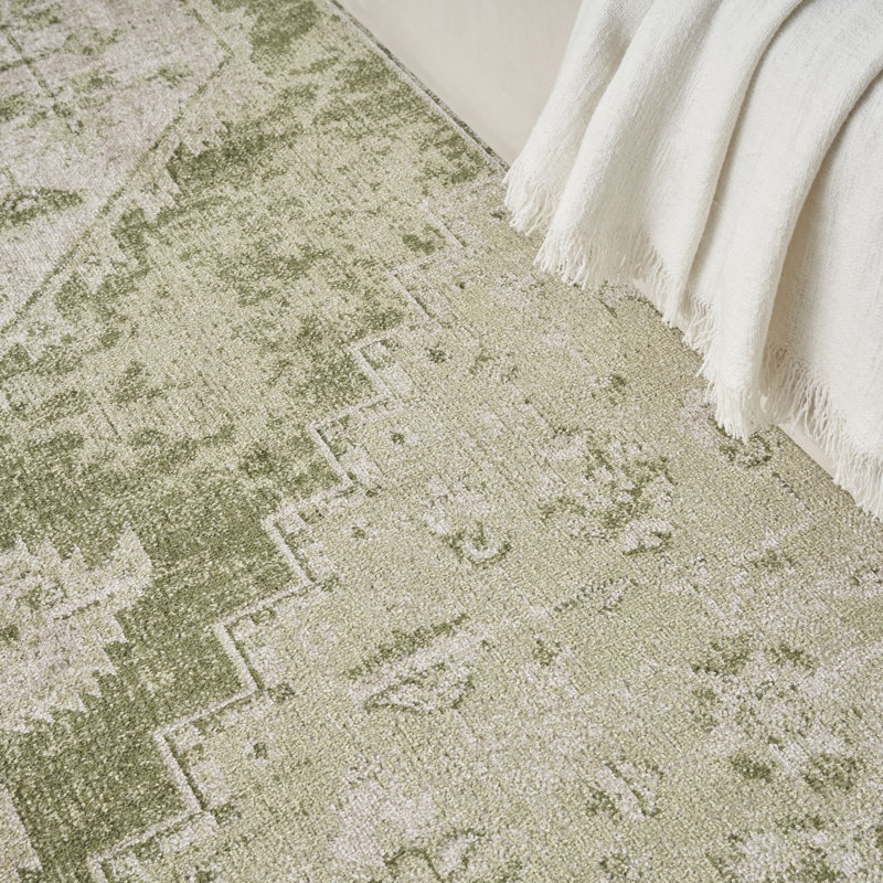 Haydel Oriental Machine Washable Power Loom Polyester Area Rug in Ivory/Green, Rectangle 7'10" x 10'
