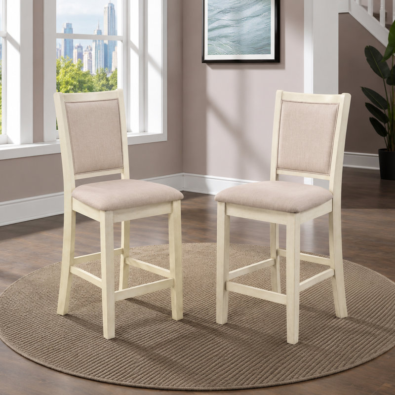 Chaise d'appoint rembourrée en polyester Josiha, Beige