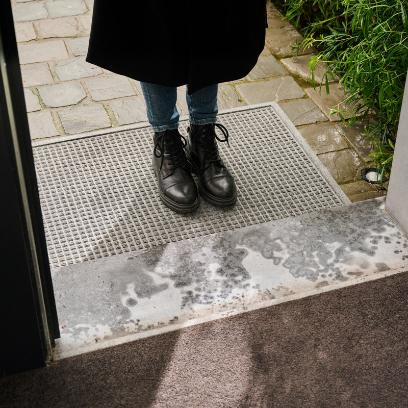 WaterHog Door Mat Squares – 60 x 90 cm, Non-Slip, Indoor/Outdoor, Grey