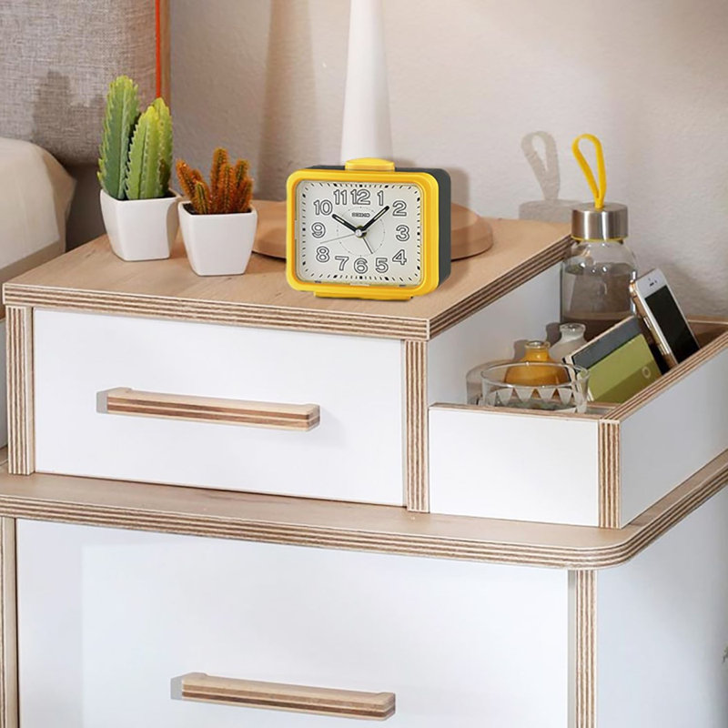 QHK061WLH Alarm Clock, Yellow, Yellow