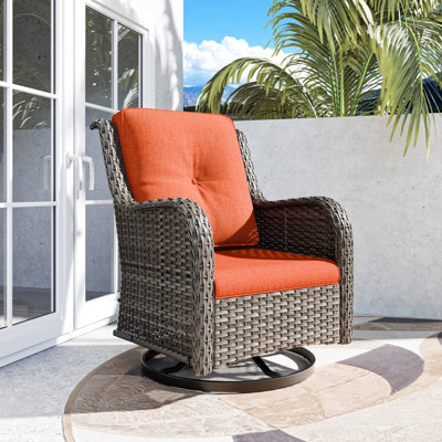 Fauteuil de salle à manger d'extérieur avec coussin Caillin