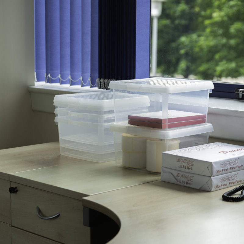 Clip 9L Square Plastic Storage Boxes with Secure Clip Lock Lids. L:29 x W:29 x H:15.5cm Clear/Clear/Clear