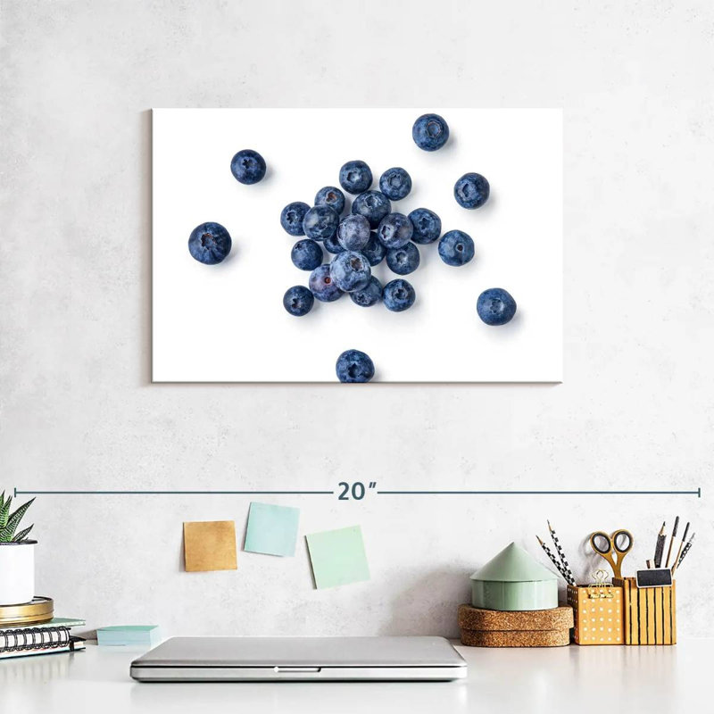 Yarlin Delicious Blueberries, 8" H x 12" W