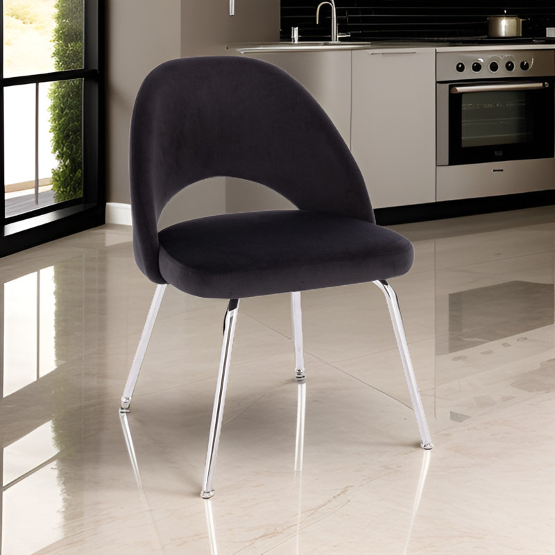 Chaise parsons en velours Yori, Noir