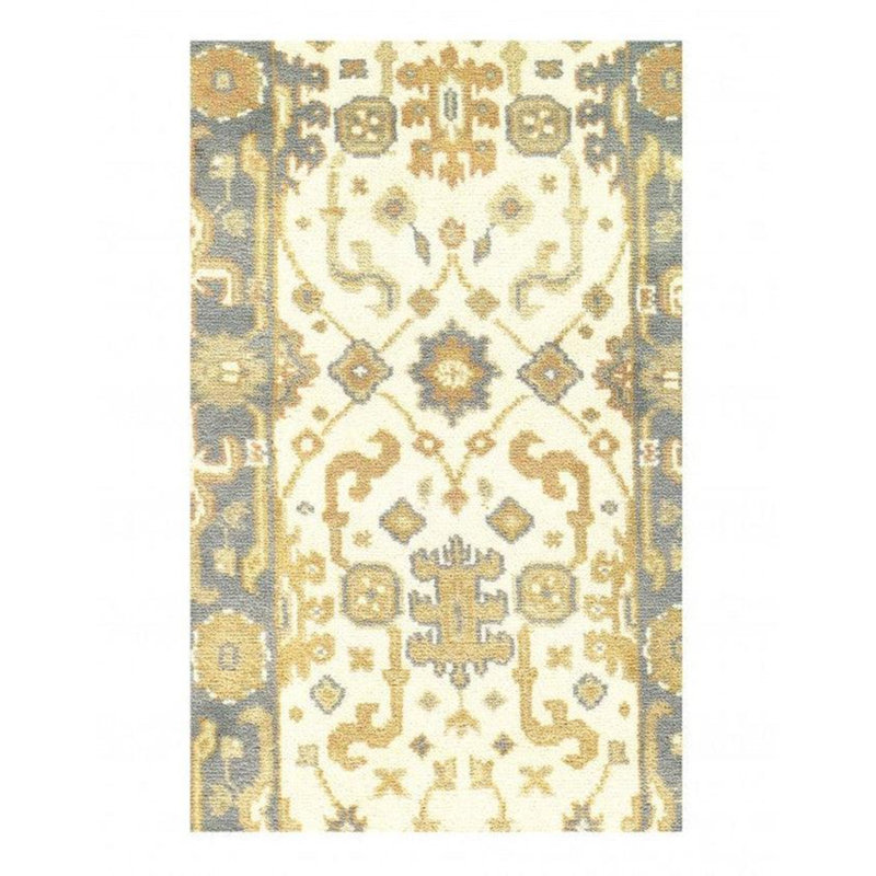 Oriental Area Rug in Ivory