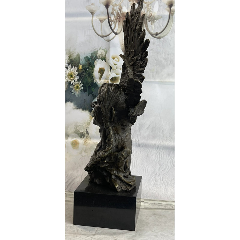 Figurines et sculptures Tuyet
