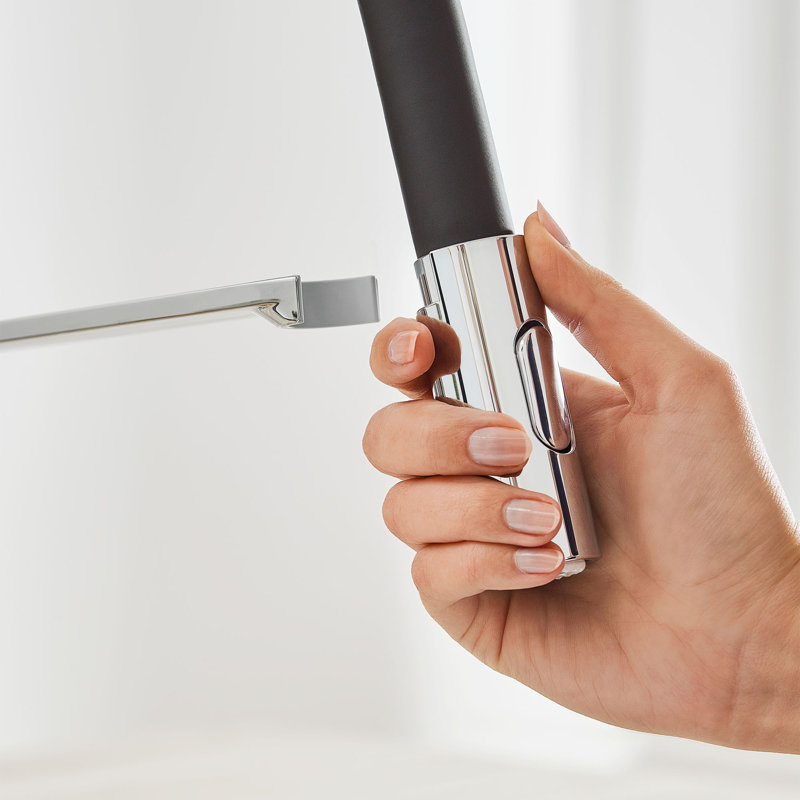 Concetto™ Pull Down Touch Single Handle Kitchen Faucet With Accessories, StarLight Chrome
