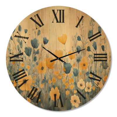 Horloge murale ronde « Prairie de fleurs sauvages dorées » de style cottage, imprimée sur bois massif