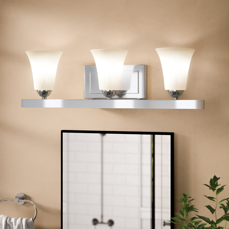 Éclairage de salle de bain à intensité variable 3 lumières Bullis, Chrome poli
