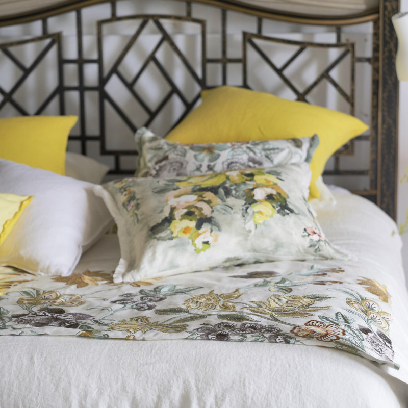 Fenouil Decorative Pillow
